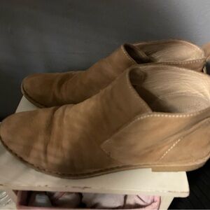 Men's Casual Slip-On Leather Ankle Shoes - Tan